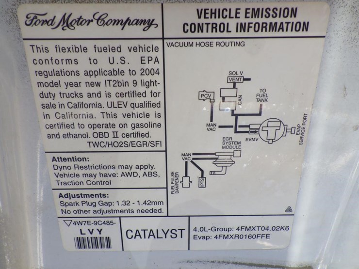 2004-ford-explorer-image-13