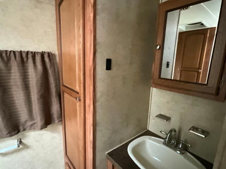 2015-forest-river-flagstaff-microlite-camper-image-23