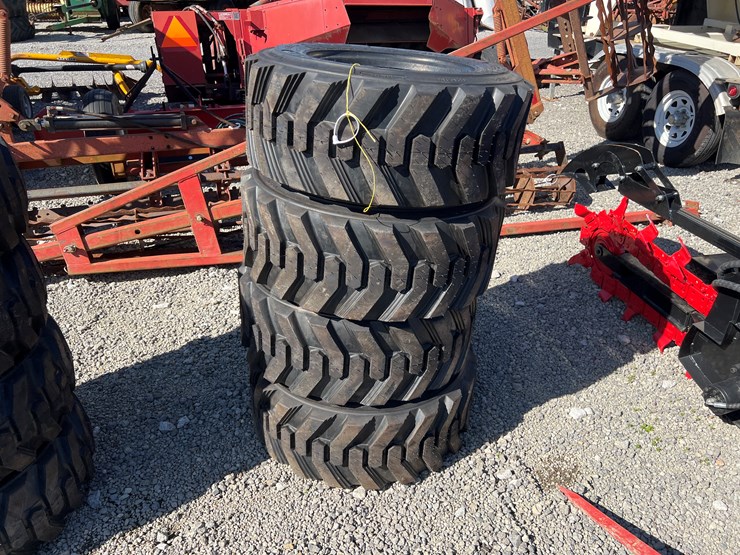 #839-•-4)-skid-steer-tires-image-1