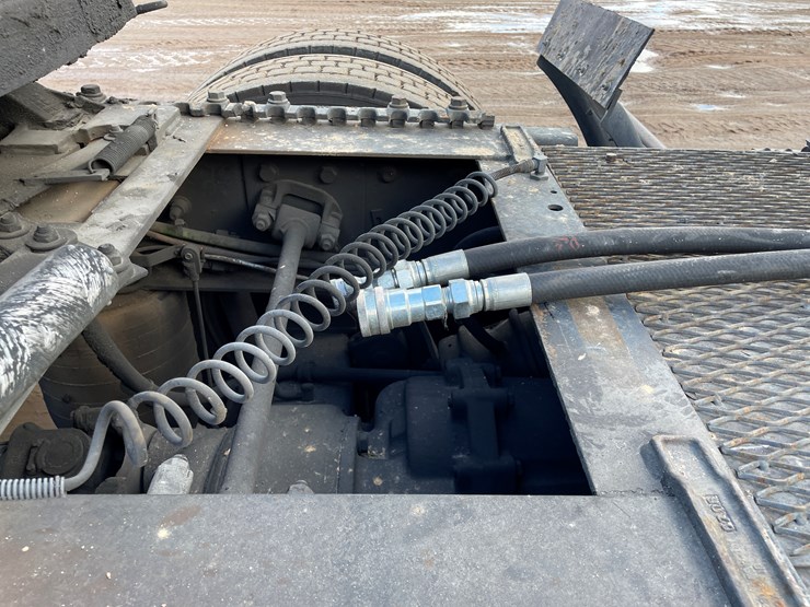 2007-international-8600-image-11