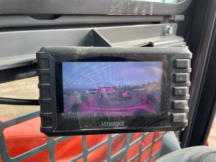 2022-kubota-svl97-2-image-32