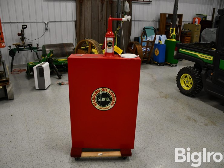 standard-oil-company-oil-tank-image-6