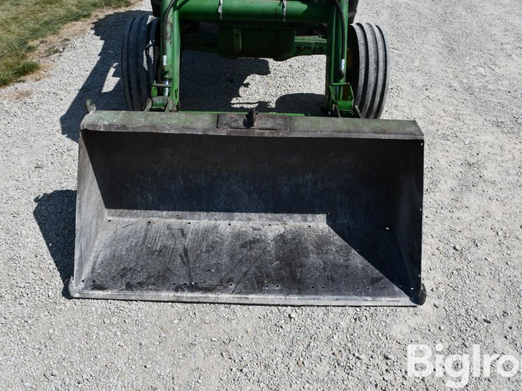 1977-john-deere-2440-image-9