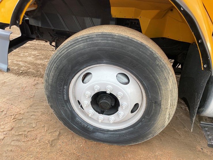 2004-international-7400-image-9