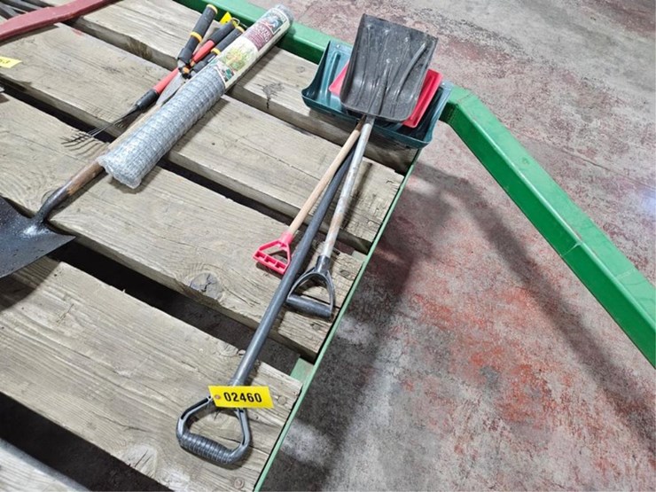 #2460-•-3---snow-shovels-image-4