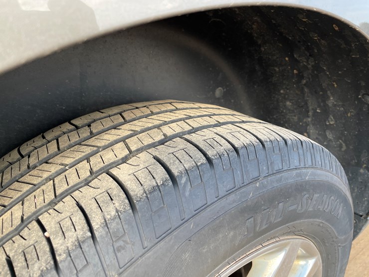 2013-ford-edge-image-14