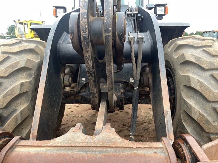 2011-case-821f-image-31