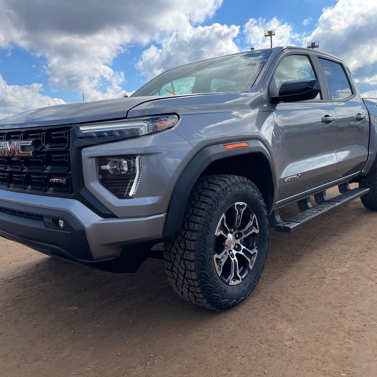 2023 GMC CANYON