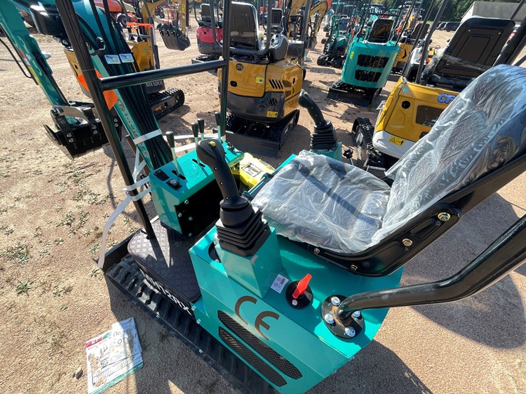 #1699-•-agt-mh12rx-mini-excavator-image-16