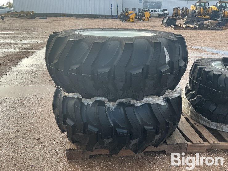 titan-industrial-tractor-lug-17.5l-24-tractor-tires-image-8
