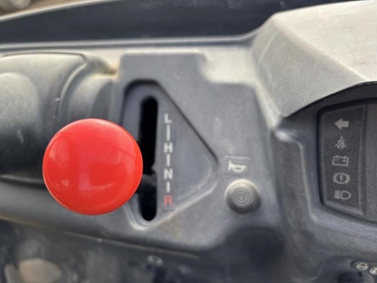 2017-kubota-rtv-x900-image-13