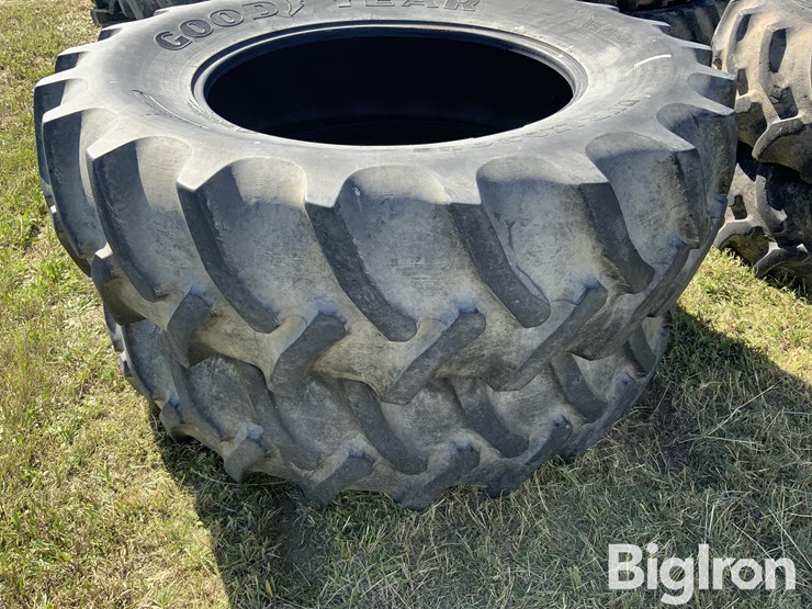 goodyear-duratorq-18.4-34-tractor-tires-image-2