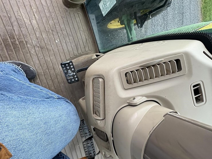 2017-john-deere-6145r-image-24