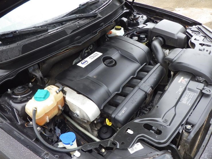 2012-volvo-xc90-image-11