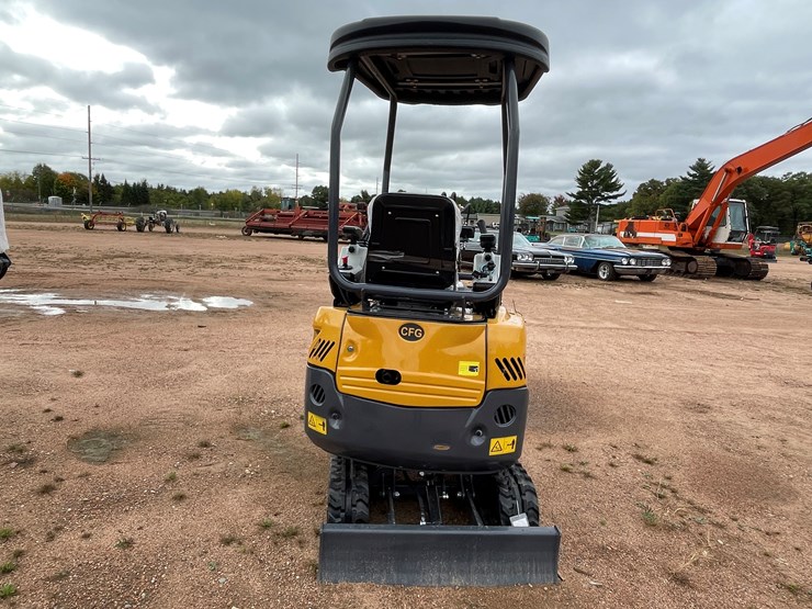 #1794-•-agt-qk18r-mini-excavator-image-6