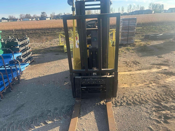 cascade-82f4968-forklift-image-16