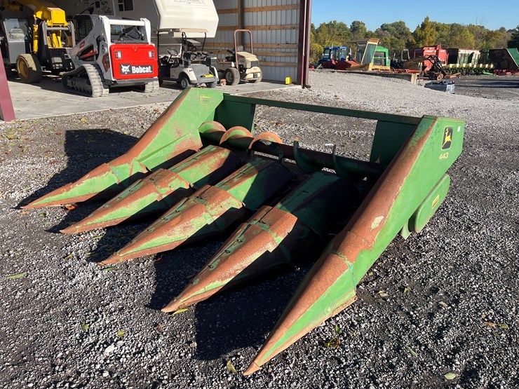 john-deere-443-image-1