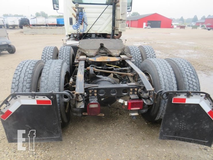 2013-international-prostar-image-11