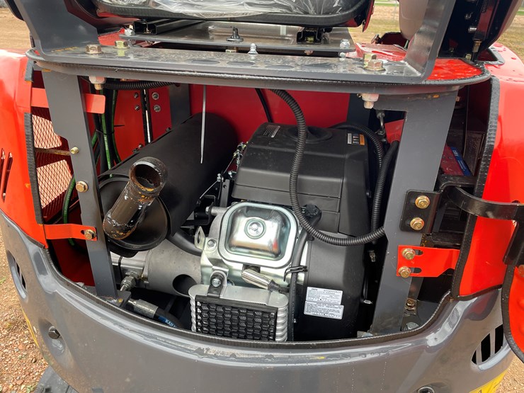 #1789-•-agt-qk20r-mini-excavator-image-17