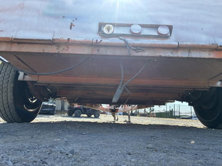 1993-tiger-trailevator-s/a-utility-trailer-image-11