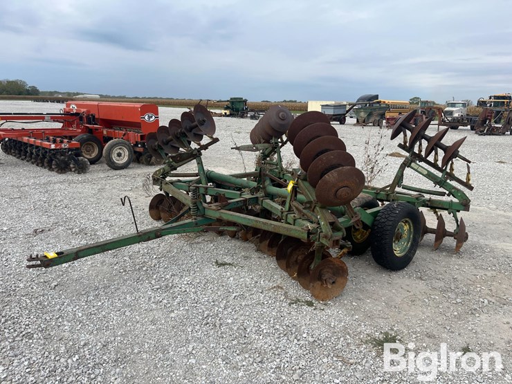 john-deere-18-image-1