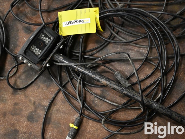 cab-cam-backup-tractor-cameras-image-9