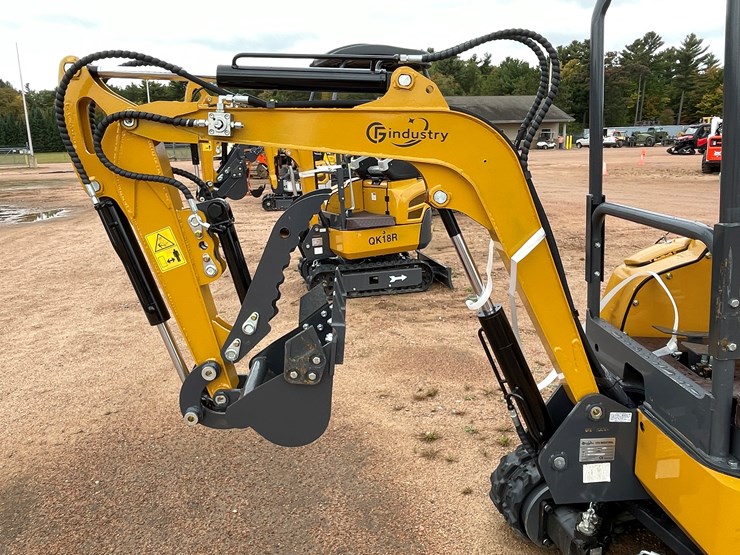 #1794-•-agt-qk18r-mini-excavator-image-14