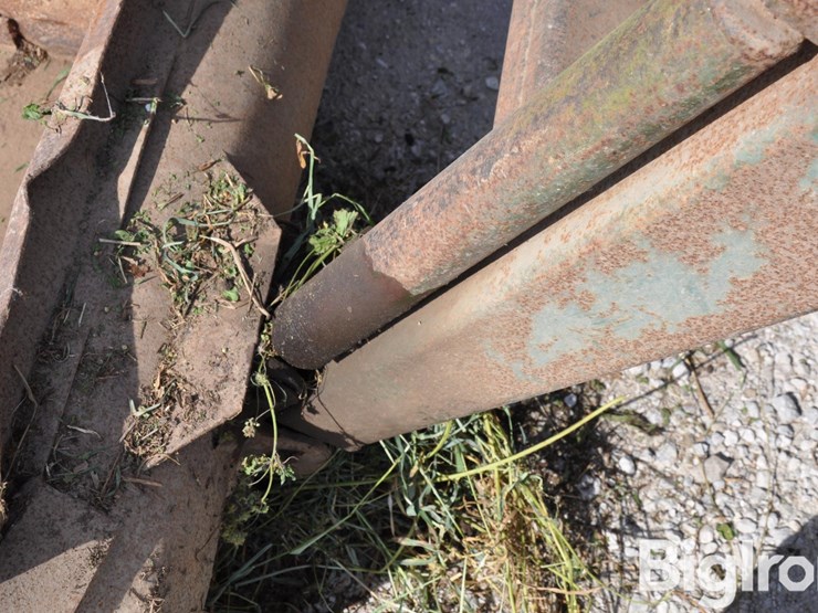 minneapolis-moline-m602-image-15