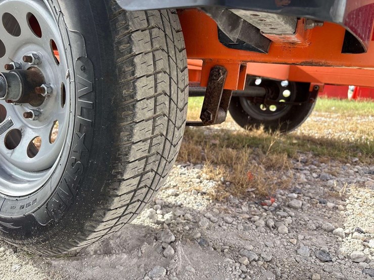 2021-k-and-k-system-mb3l-s/a-solar-towable-message-board-image-8