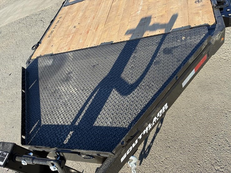 2026-southland-lbat7-416tlt-t/a-tilt-deck-trailer-image-9