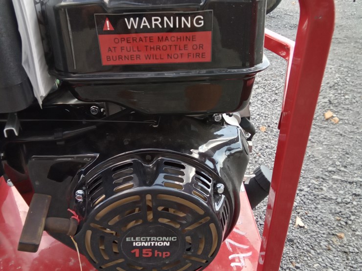 #859-•-magnum-4000-series-gold-hot-water-pressure-washer-image-3