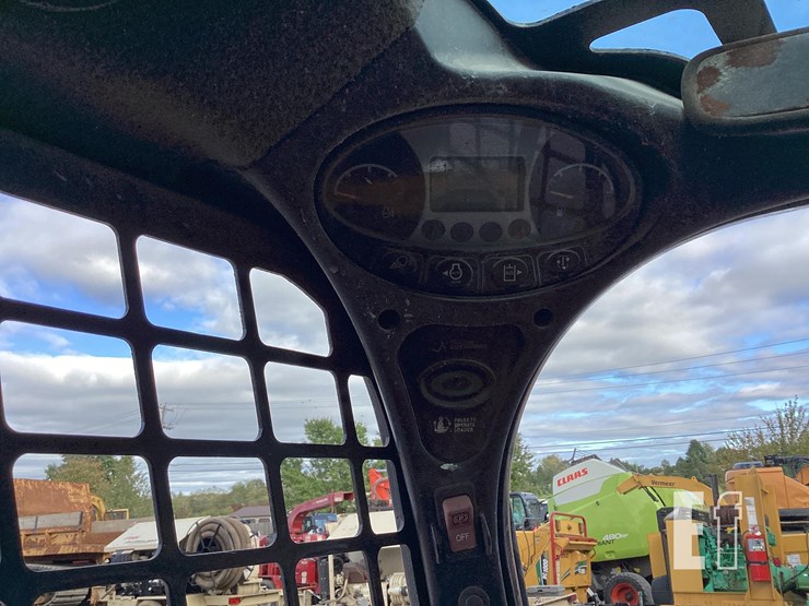 2022-bobcat-t770-image-18