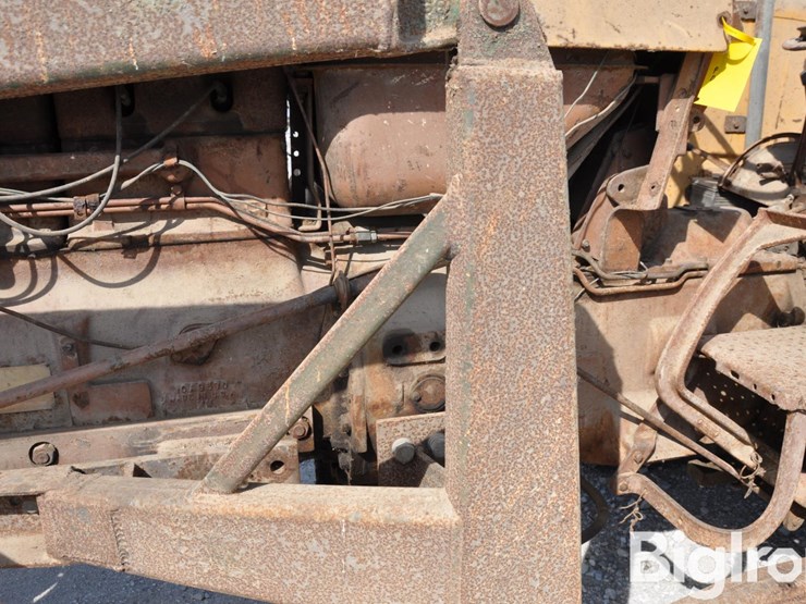 minneapolis-moline-m602-image-18