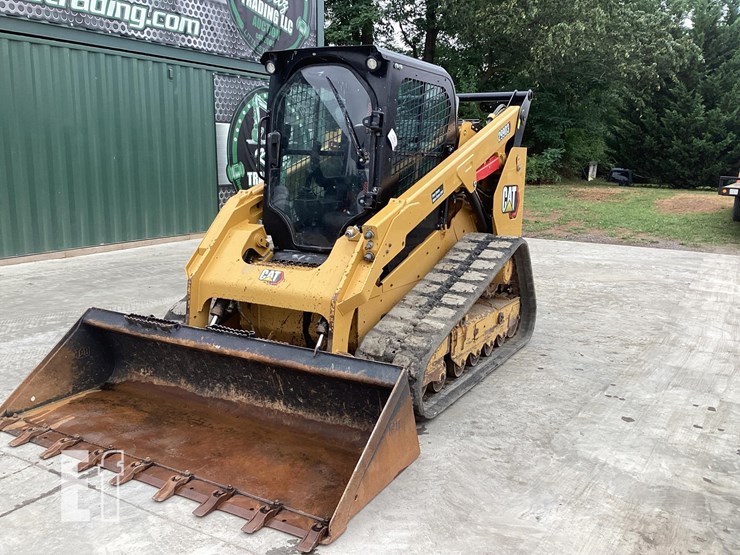 2021-caterpillar-299d3-image-8