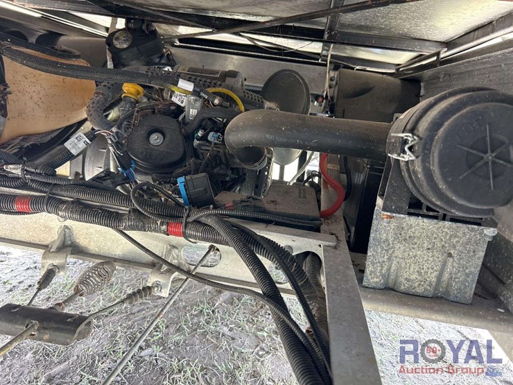 2023-club-car-carryall-700-utility-cart-image-7