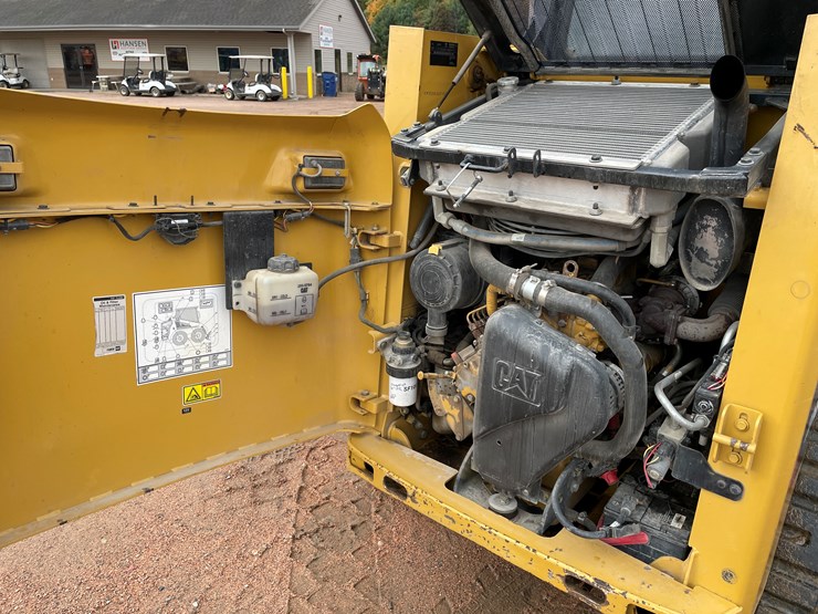 2012-caterpillar-226b3-image-20