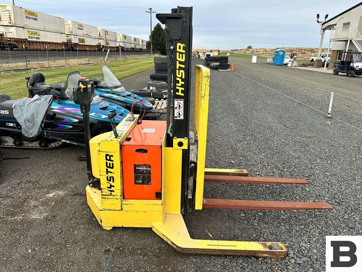 hyster-w30xta-electric-forklift-image-8