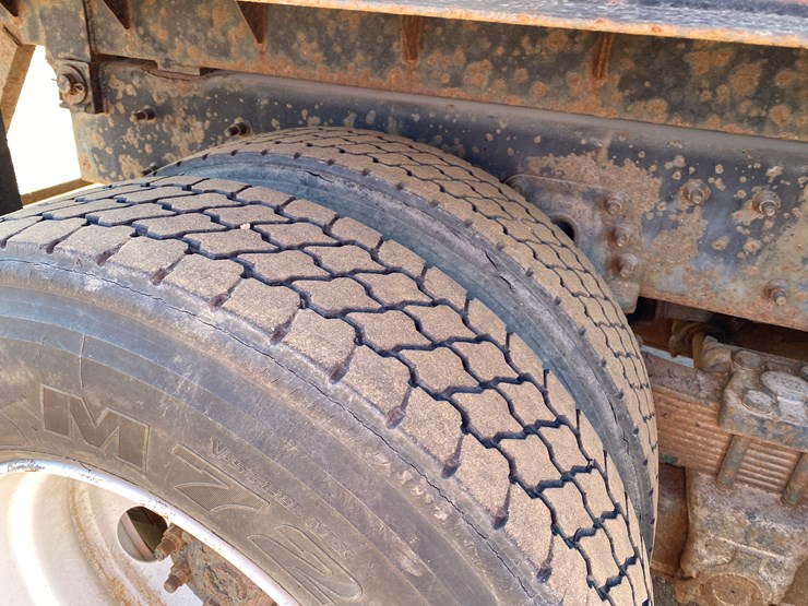 2003-international-7400-image-34