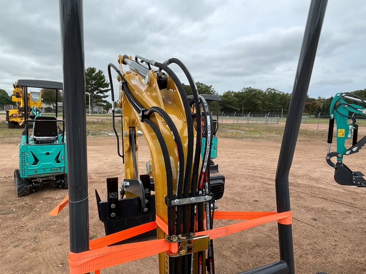 #1698-•-agt-mx12rx-mini-excavator-image-18