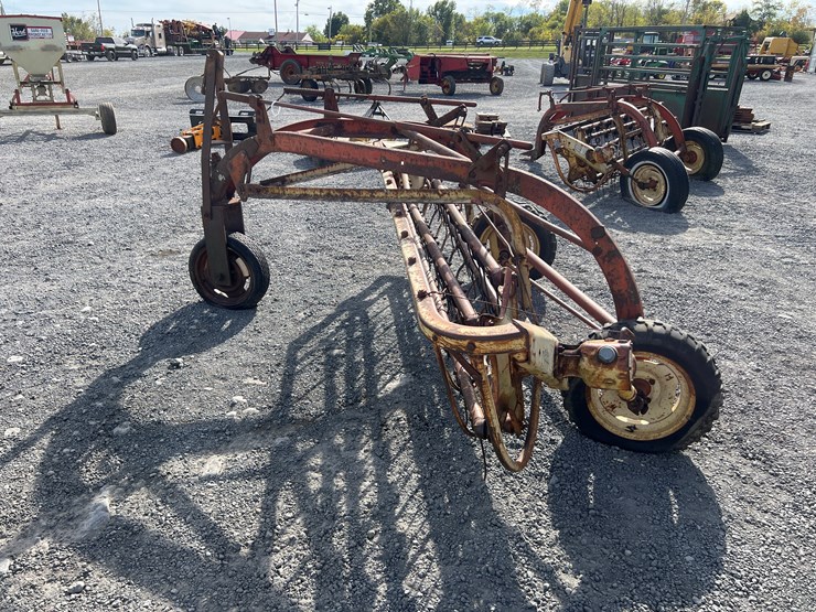 new-holland-256-image-7