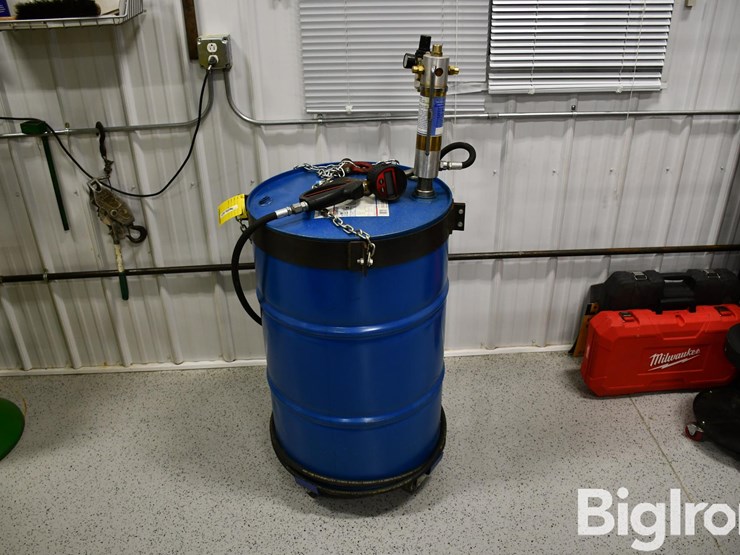 chevron-ursa-super-plus-ec-sae-15w-40-portable-oil-tank-image-7