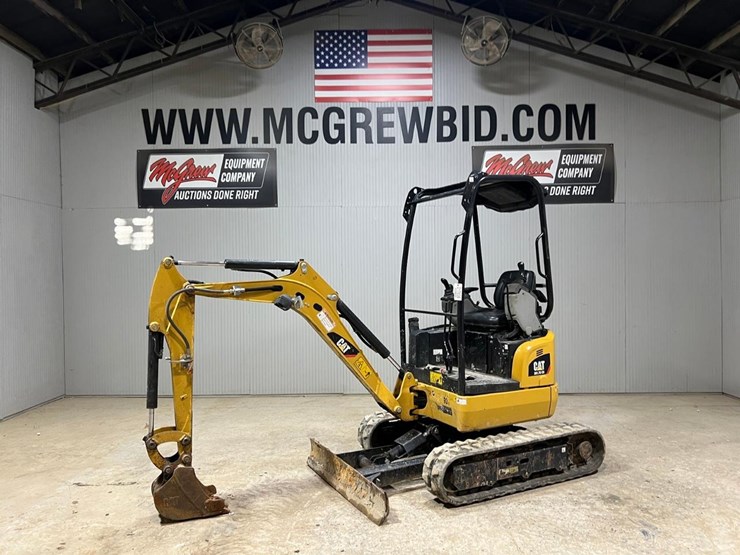 2019-caterpillar-301.7-image-1