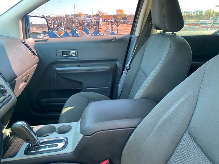 2008-ford-edge-image-38