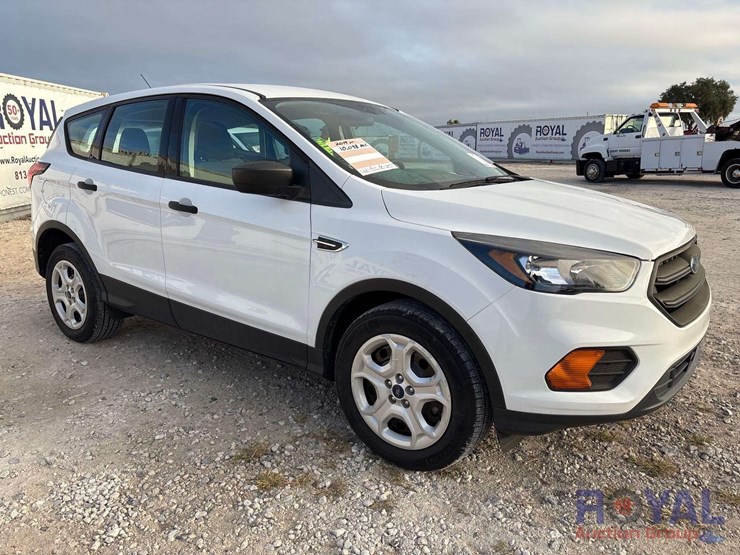 2019-ford-escape-image-2