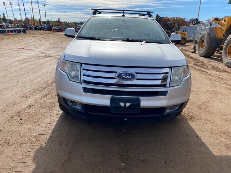 2010-ford-edge-image-2