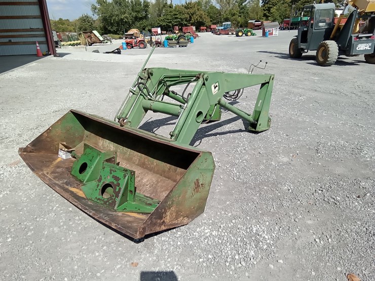 john-deere-148-image-3