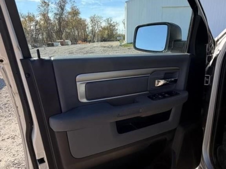 2015-ram-2500-hd-image-20