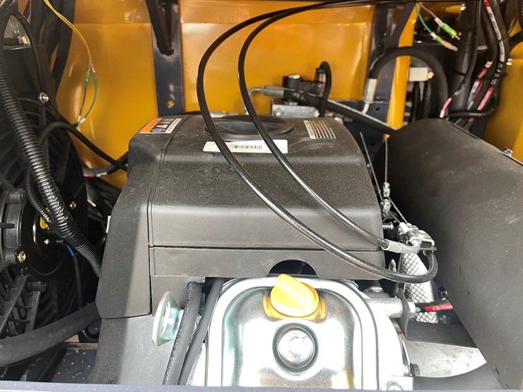 #1796-•-agt-mx20r-mini-excavator-image-33