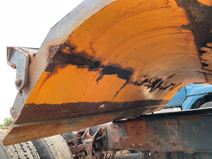 2006-international-7400-image-55