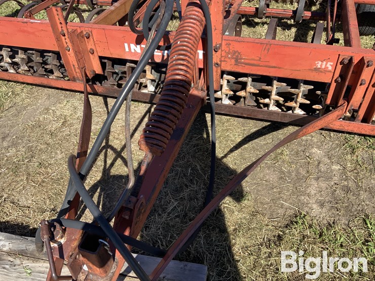 international-315-image-11